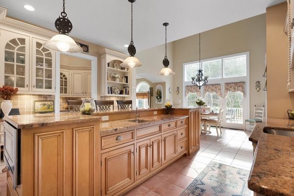 Dining room, Interior, Kitchen, Pendant Lights, Recessed Lighting