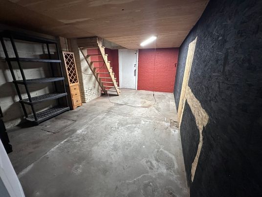 Empty room, Fireplace, Interior, Recessed Lighting