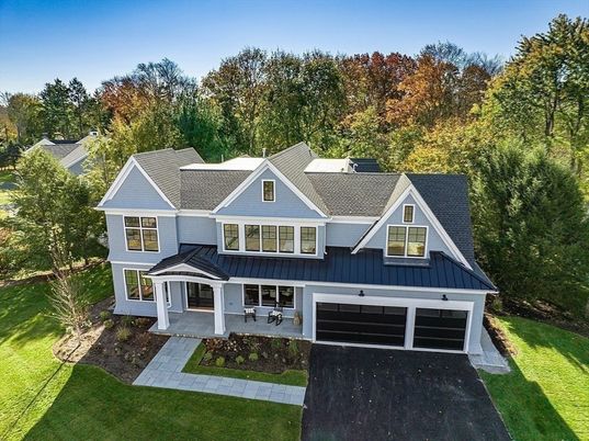 Attached, Exterior, Facade, Farmhouse