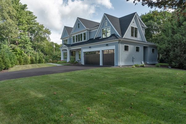 Attached, Exterior, Facade, Farmhouse