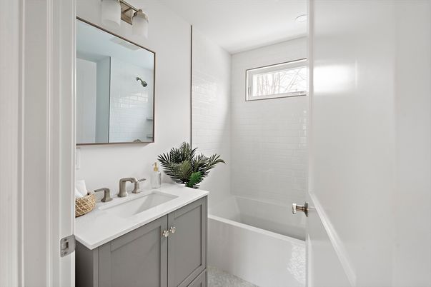 Bathroom, Interior, Recessed Lighting