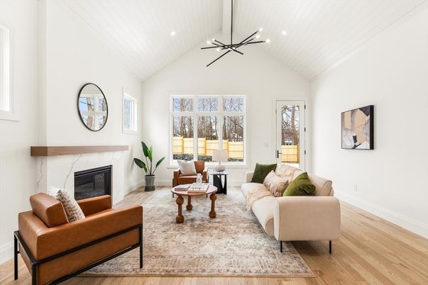 Fireplace, Interior, Living room, Pendant Lights, Recessed Lighting, Wood Texture Flooring