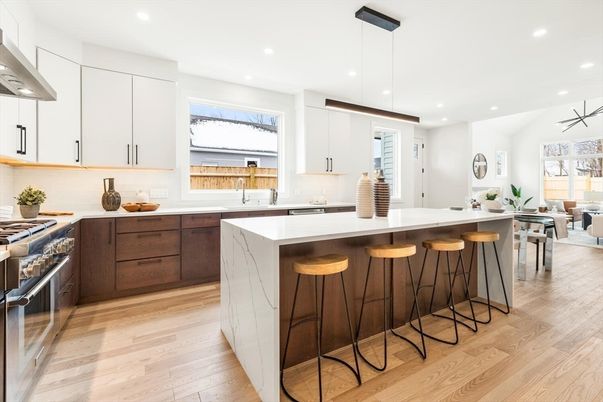 Dining room, Interior, Kitchen, Pendant Lights, Recessed Lighting, Wood Texture Flooring