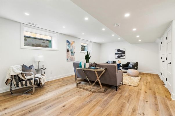 Interior, Living room, Recessed Lighting, Wood Texture Flooring