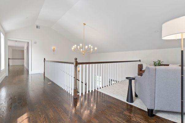 Interior, Pendant Lights, Wood Texture Flooring