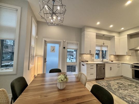 Dining room, Interior, Kitchen, Pendant Lights, Recessed Lighting, Stainless Steel Appliances