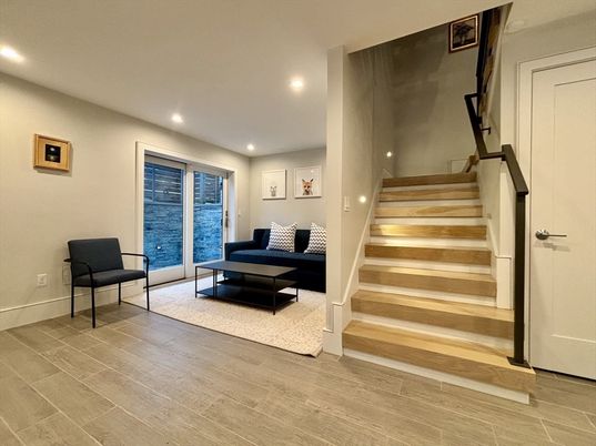 Interior, Living room, Recessed Lighting, Wood Texture Flooring