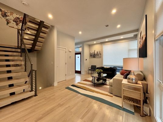 Interior, Living room, Recessed Lighting, Wood Texture Flooring