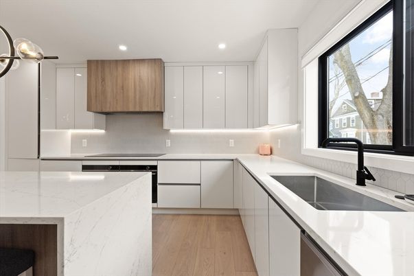 Interior, Kitchen, Pendant Lights, Recessed Lighting, Wood Texture Flooring