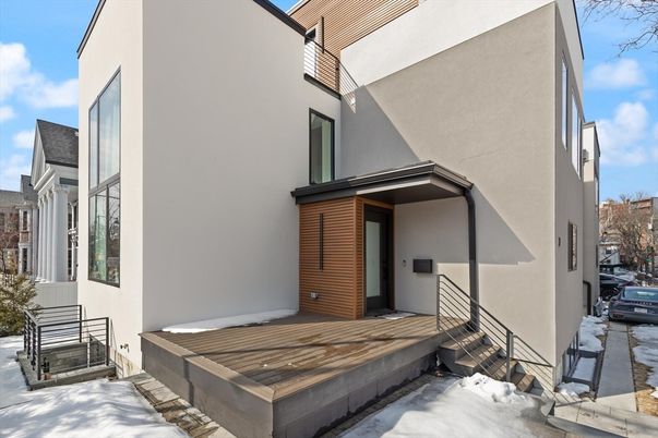 Exterior, Facade, Modern