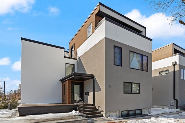Exterior, Facade, Modern