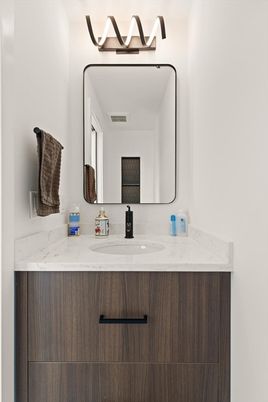 Bathroom, Dual Sink Vanities, Interior