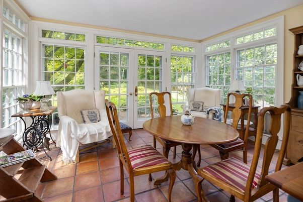 Chandelier, Interior, Kitchen