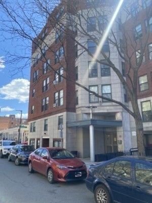 Exterior, Facade, Brick Facade, Rowhouse
