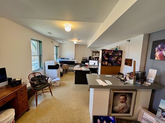 Home Office, Interior