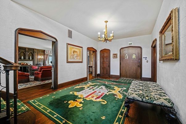 Chandelier, Interior, Wood Texture Flooring