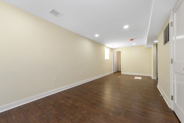 Empty room, Interior, Recessed Lighting, Wood Texture Flooring