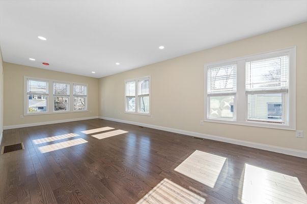 Empty room, Interior, Recessed Lighting, Wood Texture Flooring