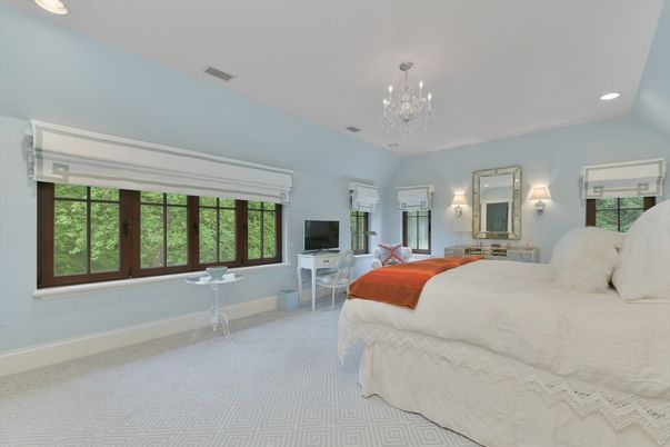 Bedroom, Chandelier, Interior, Recessed Lighting