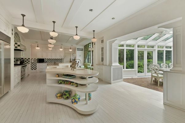 Dining room, Interior, Kitchen, Pendant Lights, Stainless Steel Appliances, Wood Texture Flooring