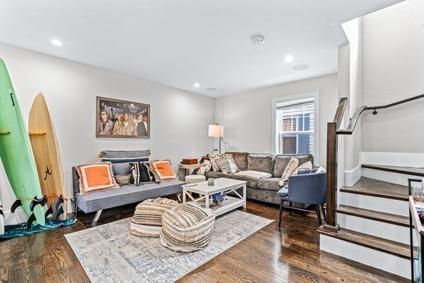 Interior, Living room, Recessed Lighting, Wood Texture Flooring