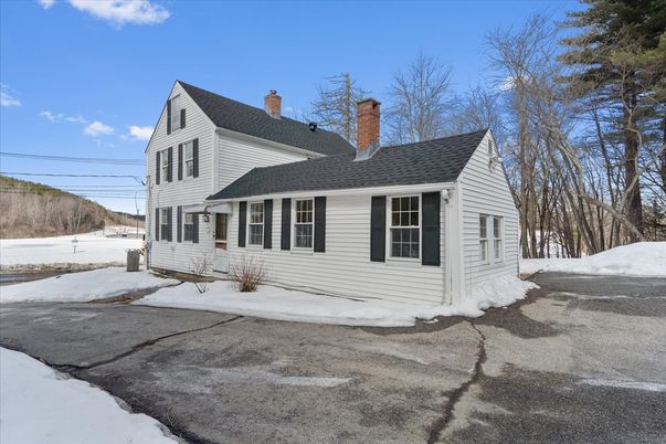 Backyard, Exterior, Facade, Cape Cod