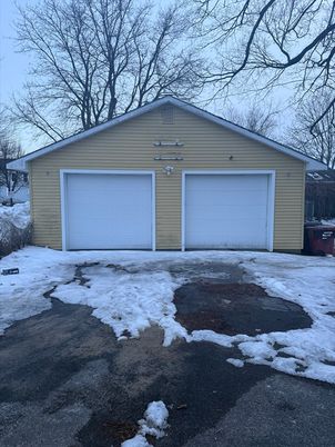 Detached Garage, Exterior