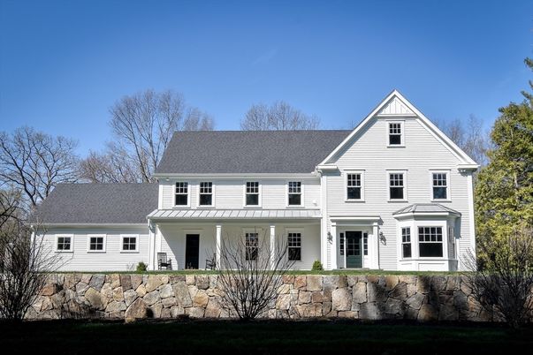 Exterior, Facade, Farmhouse