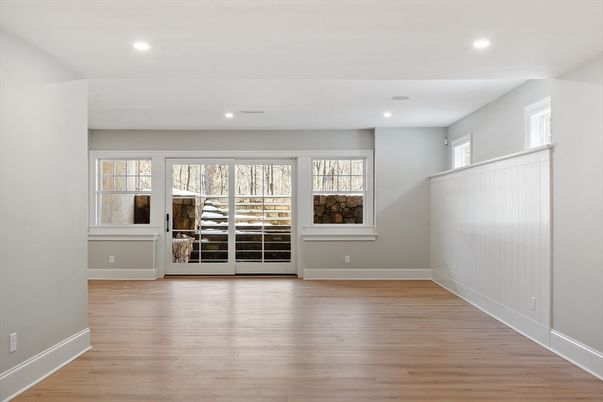 Empty room, Interior, Recessed Lighting, Wood Texture Flooring