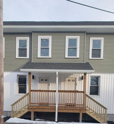 Exterior, Facade, Rowhouse