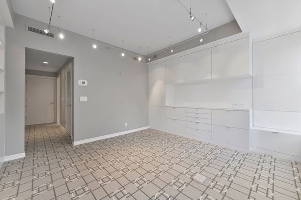 Empty room, Interior, Pendant Lights