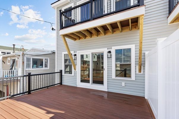 Exterior, Wood Texture Flooring