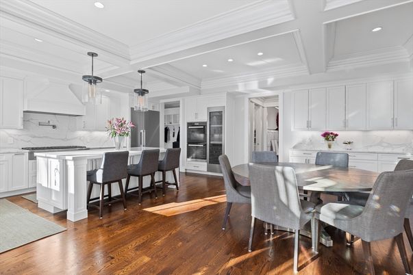 Dining room, Interior, Kitchen, Pendant Lights, Recessed Lighting, Wood Texture Flooring