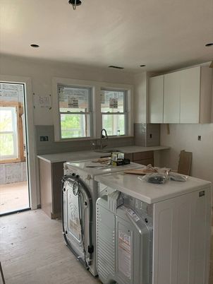 Interior, Kitchen, Washer, Wood Texture Flooring