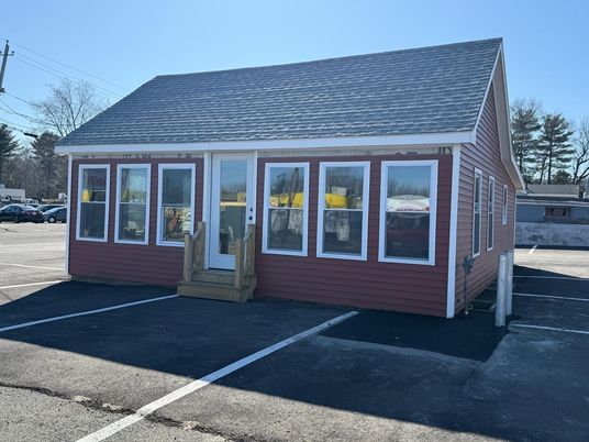 Exterior, Facade, Cape Cod