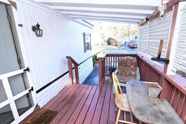 Exterior, Wood Texture Flooring