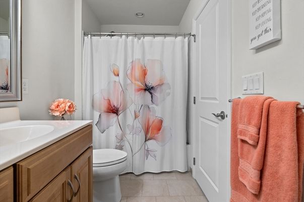 Bathroom, Interior, Recessed Lighting