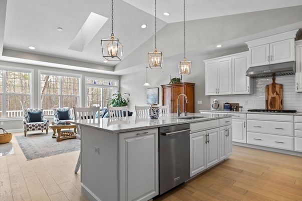 Dining room, Interior, Kitchen, Living room, Pendant Lights, Recessed Lighting, Stainless Steel Appliances, Wood Texture Flooring