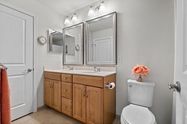 Bathroom, Dual Sink Vanities, Interior