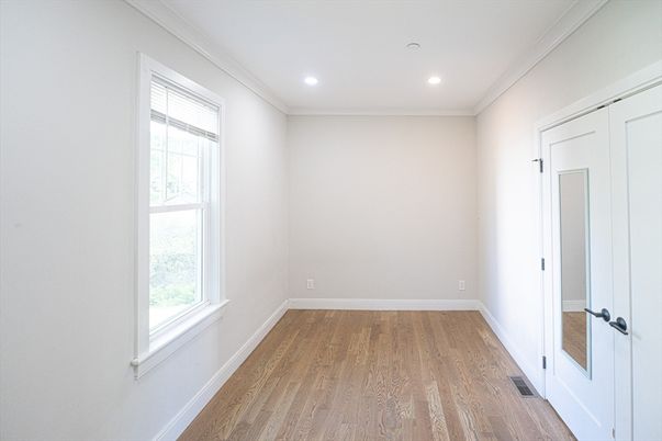 Empty room, Interior, Recessed Lighting, Wood Texture Flooring