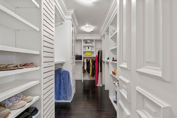 Interior, Walk-in Closets, Wood Texture Flooring