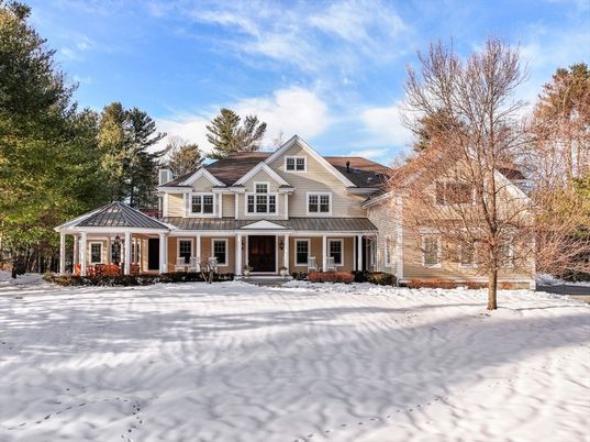 Backyard, Exterior, Facade, Farmhouse