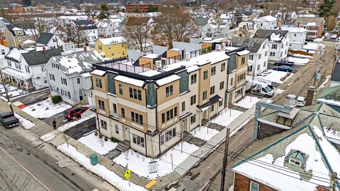 Exterior, Drone