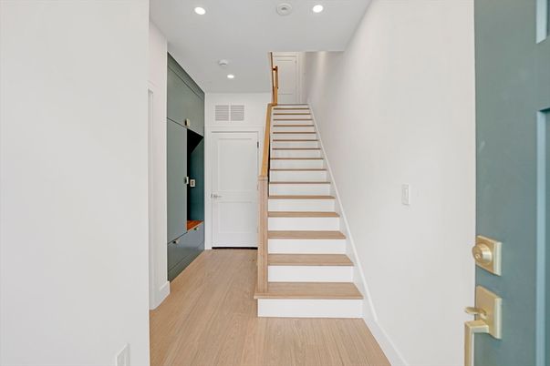 Interior, Recessed Lighting, Wood Texture Flooring