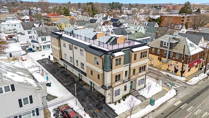 Exterior, Drone