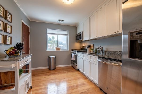 Interior, Kitchen, Stainless Steel Appliances, Wood Texture Flooring
