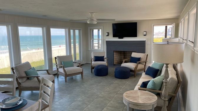 Fireplace, Interior, Living room, Water