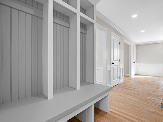 Interior, Recessed Lighting, Wood Texture Flooring