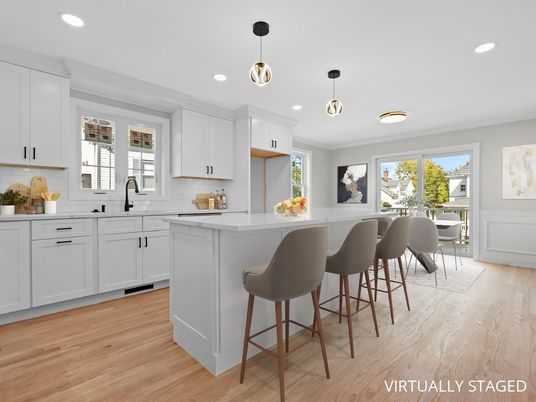 Dining room, Interior, Kitchen, Pendant Lights, Recessed Lighting, Wood Texture Flooring