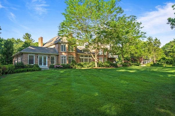 Backyard, Exterior, Facade, Brick Facade, French Provincial